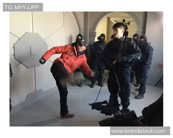 带杀气的足球明星们如何在赛场上展现无畏风采与强大气场