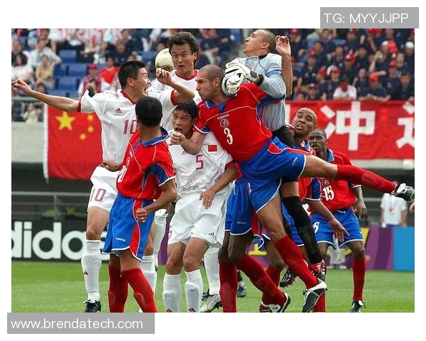 足球明星在世界杯比赛中的精彩表现与传奇瞬间回顾